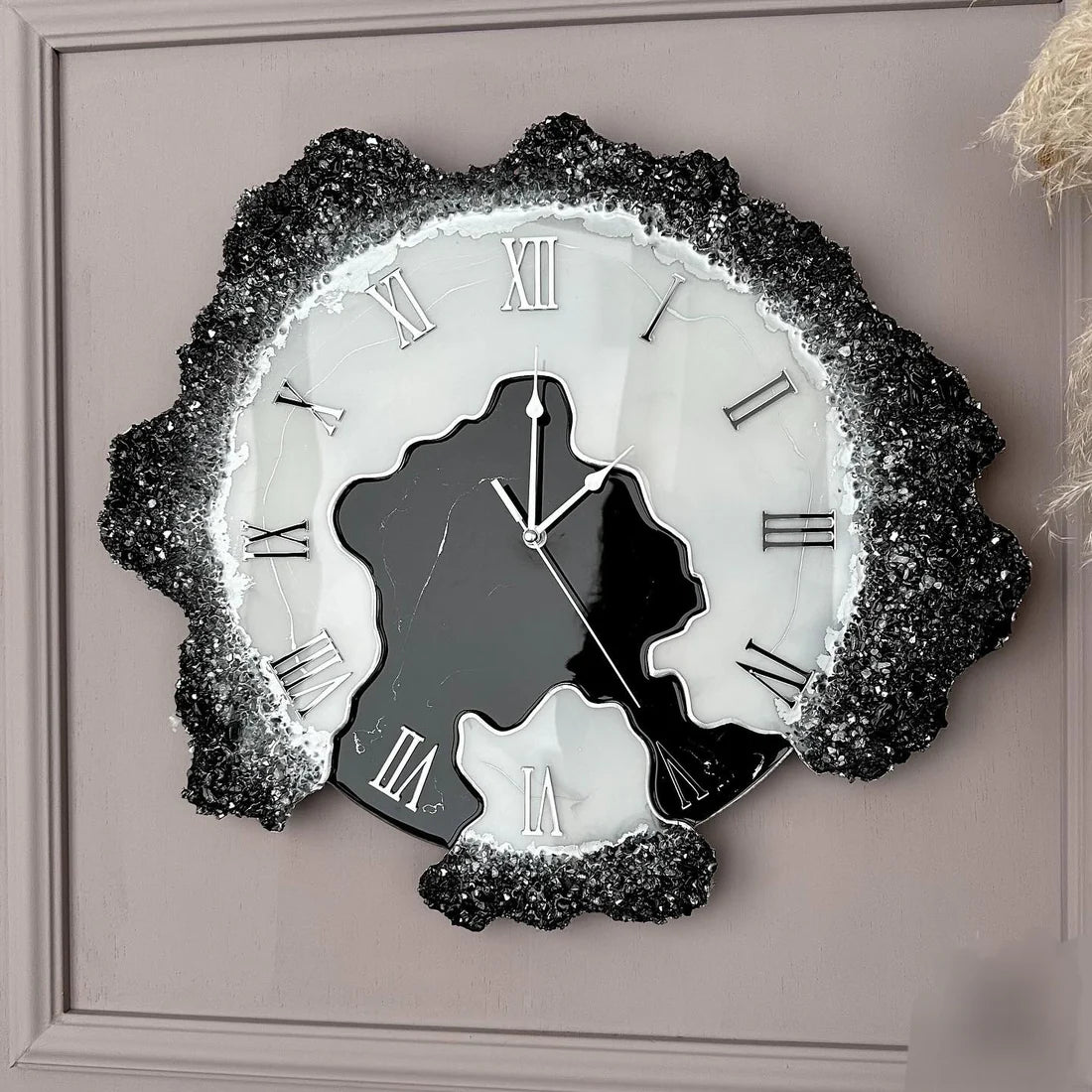 Black Silver Dusk Resin Wall Clock – Luxury Designer Black Wall Decor for Modern Homes