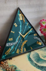 Emerald Prism Luxury Resin Wall Clock – Handcrafted Geometric Statement Timepiece - Image 4