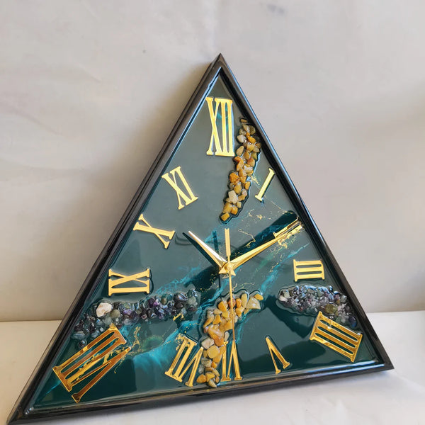Emerald Prism Luxury Resin Wall Clock – Handcrafted Geometric Statement Timepiece