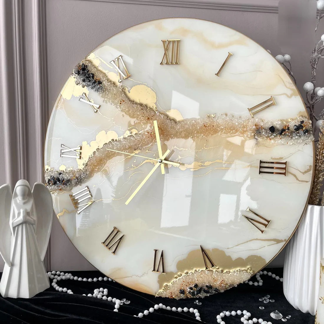 Soft Sandstone Luxe – Handcrafted Resin Wall Clock