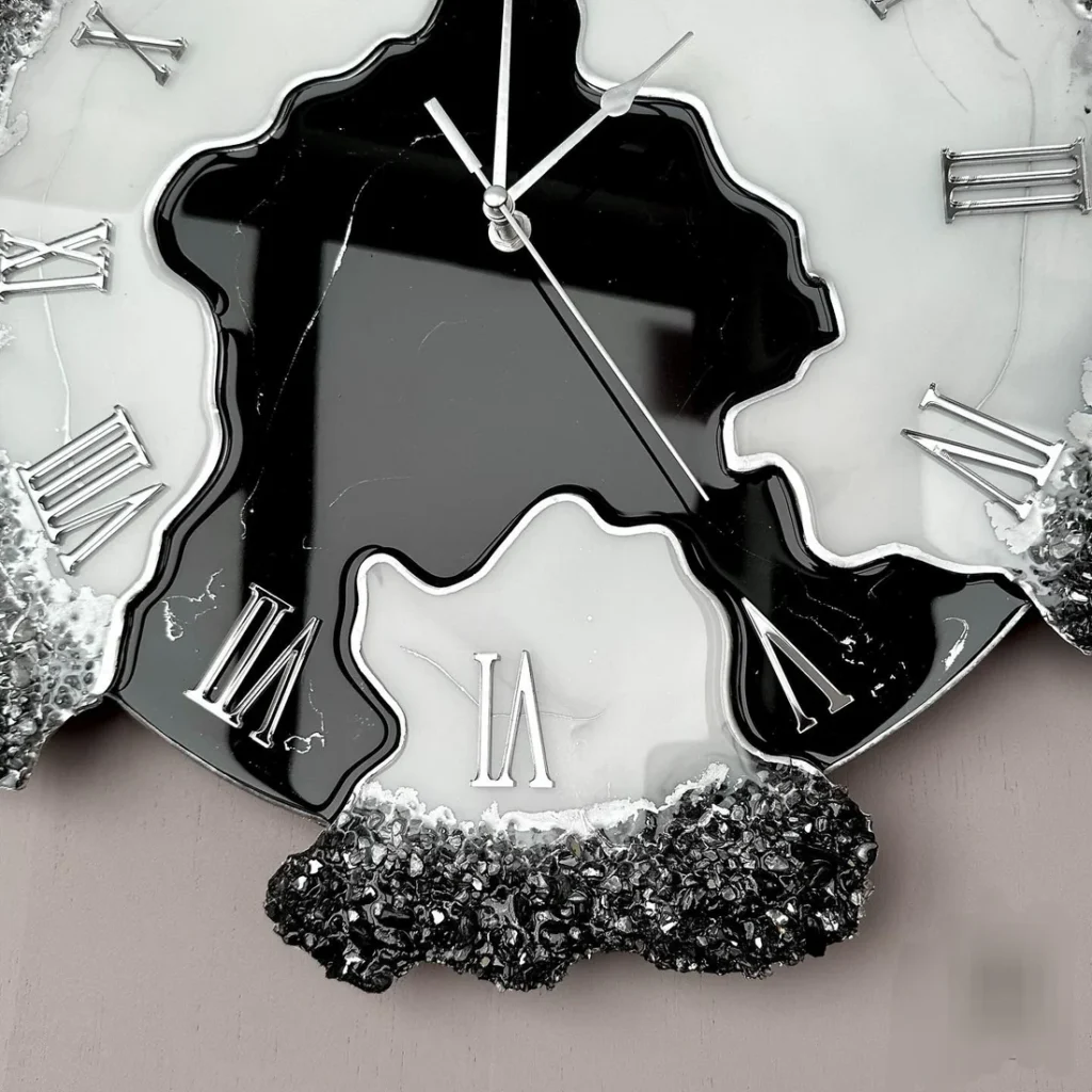 Black Silver Dusk – Black Resin Wall Clock - Image 2