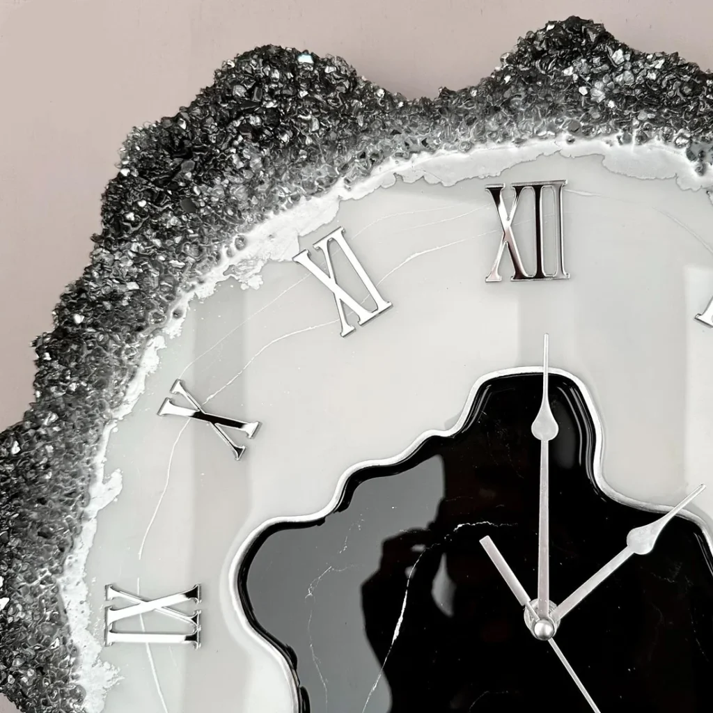 Black Silver Dusk – Black Resin Wall Clock - Image 5