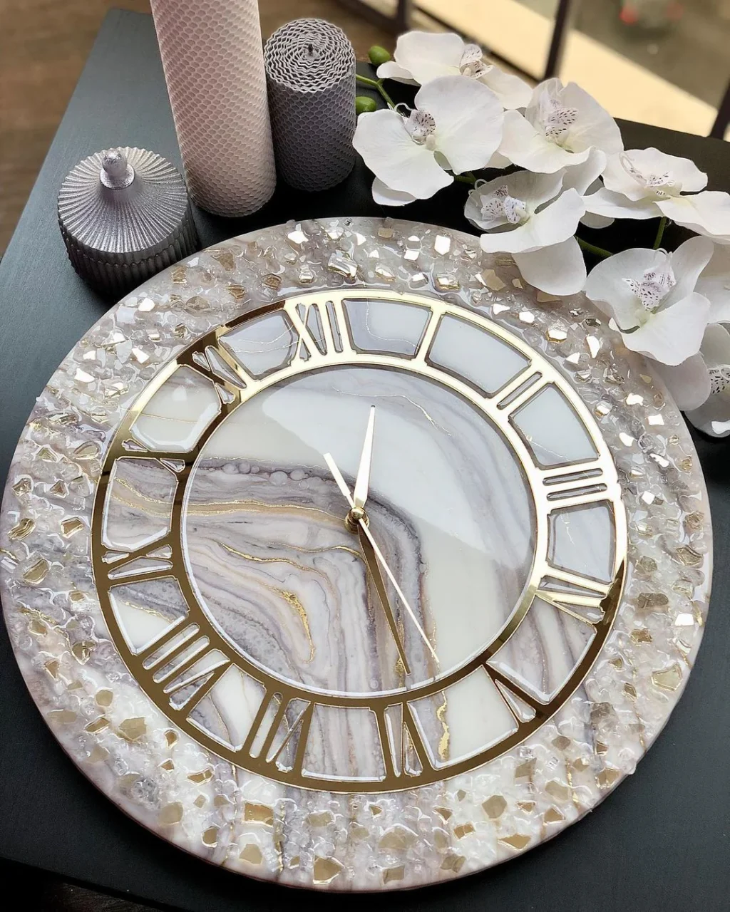 Sunlit Marble – Handcrafted Resin Luxe Wall Clock