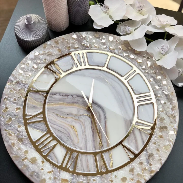Sunlit Marble – Handcrafted Resin Luxe Wall Clock